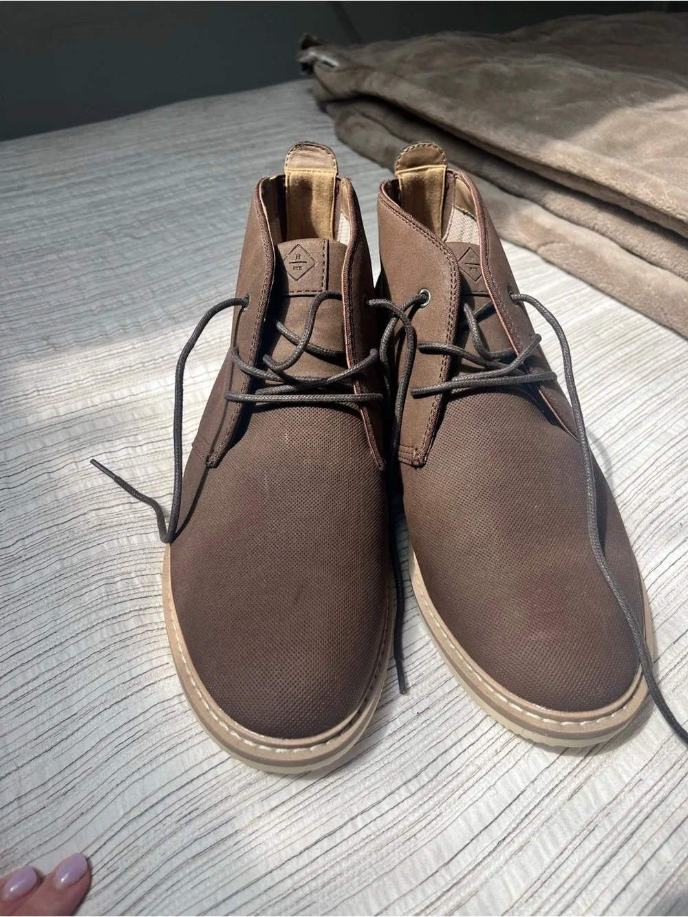 Men's Brown Canvas Chukka Boots - Lightweight Lace-Up